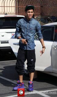 Roshon-fegan-outside-rehearsals-for-dancing-with 3888247