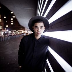 Roshon-fegan-1450147681