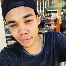 Roshon-fegan-1466379001