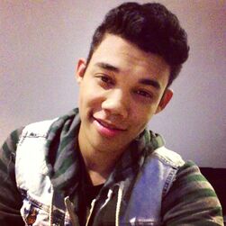 Roshon-fegan-1369947876-(1)