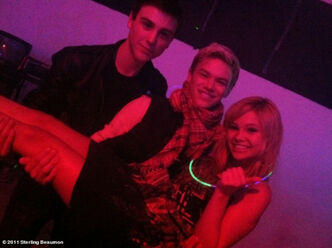 Kenton-duty-holding-olivia-holt