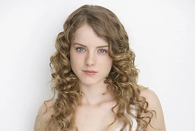 Laura Wiggins Tomorrow People Laura Slade Wiggins Age, Family, Bio