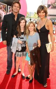 Harryhamlinlisarinnapremiere cbb.jpg