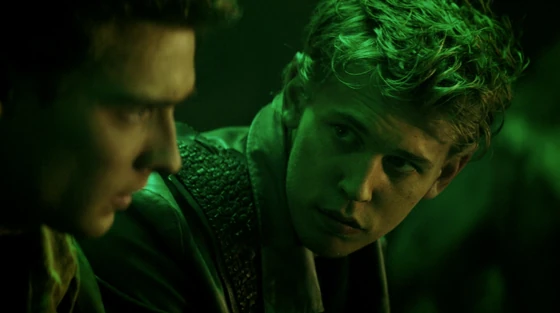 Shea confides in Wil that he has concerns that his relationship with Heady might be bad for her.