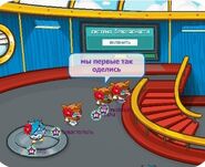 Гоsha вместе medwezhutko (Привидeние) в женской одежде