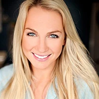 Christine Quinn Shark Night 3d Wiki Fandom Head forced into spinning fan blades by an evil spirit, shredding her face. christine quinn shark night 3d wiki