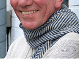 Pete Postlethwaite