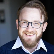 Austin Tindle the English voice actor for Ryo in Shenmue the Animation.