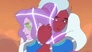 Netossa using webs to restrain chipped Spinnerella