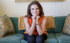 Tovah Feldshuhas Naomi Bunch