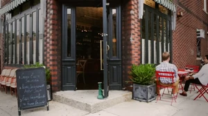 Silver Brew entrance