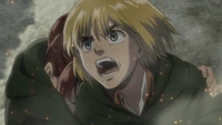 Armin vê Eren ser levado por Reiner e Bertholdt