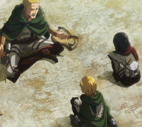 Shingeki no Senpai - O filme Shingeki no Kyojin Chronicles terá exatamente 120 minutos de duração(2 horas de duração), que será um resumo sincronizado de dois minutos para cada episódio. Lembrando que