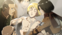 Armin wird aus dem Titanenkörper gebogen.png