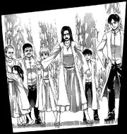 Die Familie in Ritualgewand.