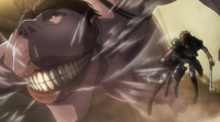 Der Karrentitan greift Hanji an.png