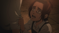 Gabi le suplica a Armin para que detenga a Eren.