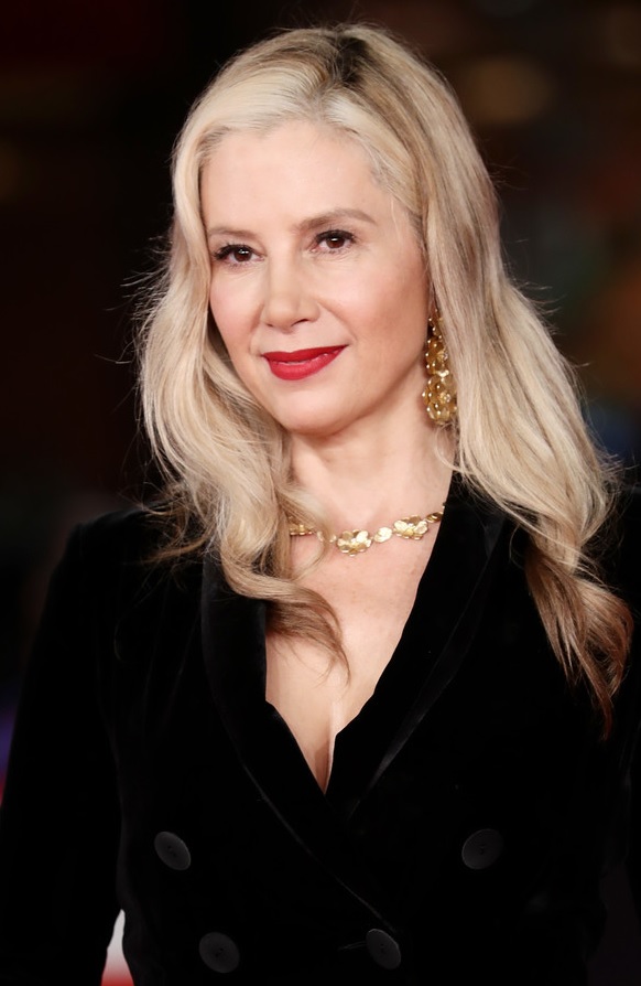 Mira Sorvino | Shining Vale Wiki | Fandom