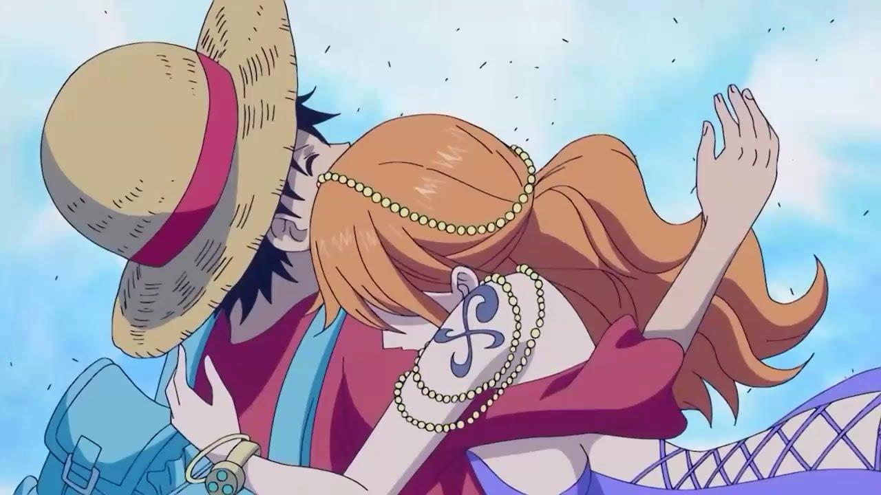 Luffy gives his hat to Nami 