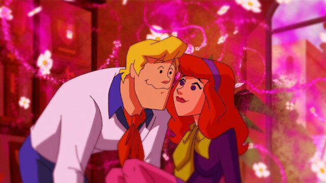 fred and daphne kiss
