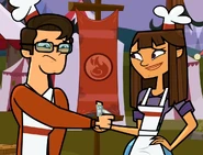 Hannahtreatsbenjiingury2.png (548 KB)