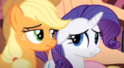 Rarity looking at Applejack concerned