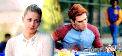 102archbetty.gif