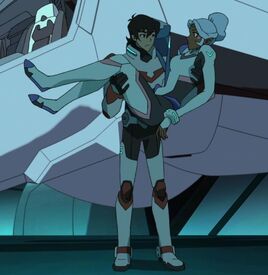 Kallura Bridal Hold