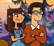 Hannahcomfortsbenjfromivy.png (745 KB)