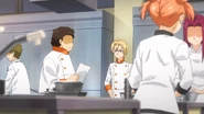Takumi in a cooking class with Isami, Yuki Yoshino, and Ryoko Sakaki. (Episode 3)