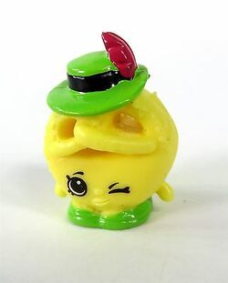 Pretzel shopkin top