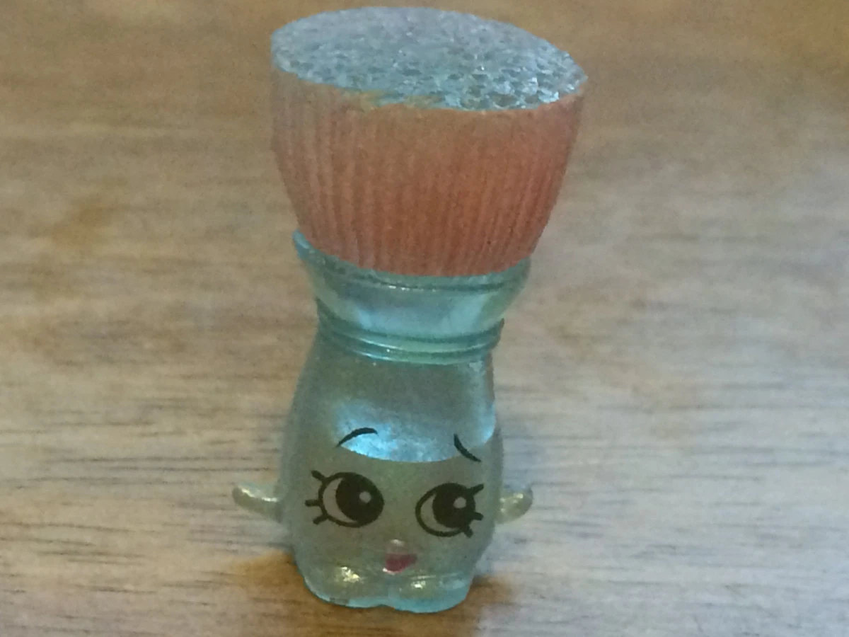 Blushy Brush | Shopkins Side Seasons Wiki | Fandom