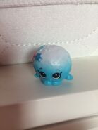 Fluffy Snow Ball toy