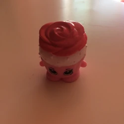 Sweet Petal Cupcake | Shopkins Wiki | Fandom