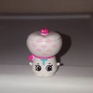 Bubble Gum Sweetheart toy