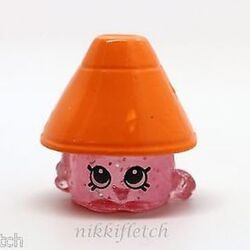 Shopkins: Season 2 figure #2-024 - transpant / pink Lana Lamp