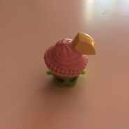 Leah Lime Cupcake toy