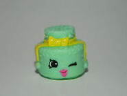 Sprinkle Lee Cake variant toy