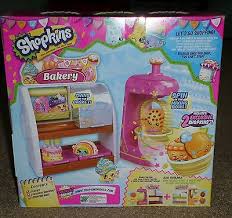 https://static.wikia.nocookie.net/shopkins/images/e/e8/Download_%288%29spin_mix.jpg/revision/latest?cb=20160909223826