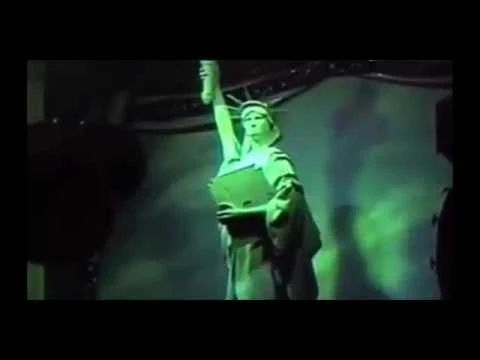 Statue_of_liberty_test_Showbiz_Pizza_Place**very_rare**