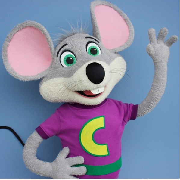 chuck e cheese stuffed mouse