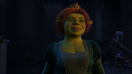 Fiona Scared Shrekless