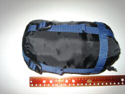 800px-Compactsleepingbag