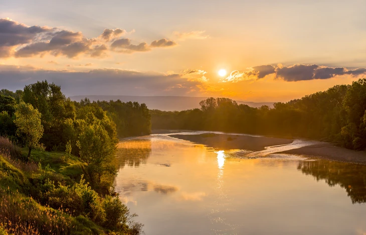 Русло реки Кубани на рассвете.jpg