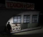 Надпись «Konami Computer» на нижнем шкафчике