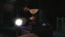 Murphy puts the Soul-Eye fragment into its pedestal.