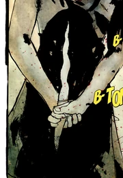 Christabella sosteniendo la daga Keris tras su espalda.