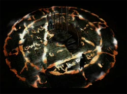 Harry y Alessa en lo alto del faro.