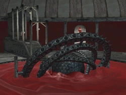 Eileen caminando hacia la máquina.