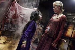 Dark Alessa le cuenta a Rose la verdad.